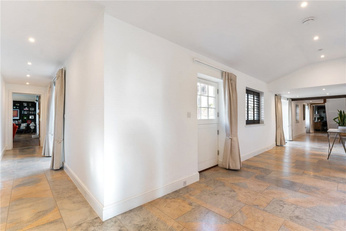 4 bedroom house, Upend, Newmarket CB8 - Available