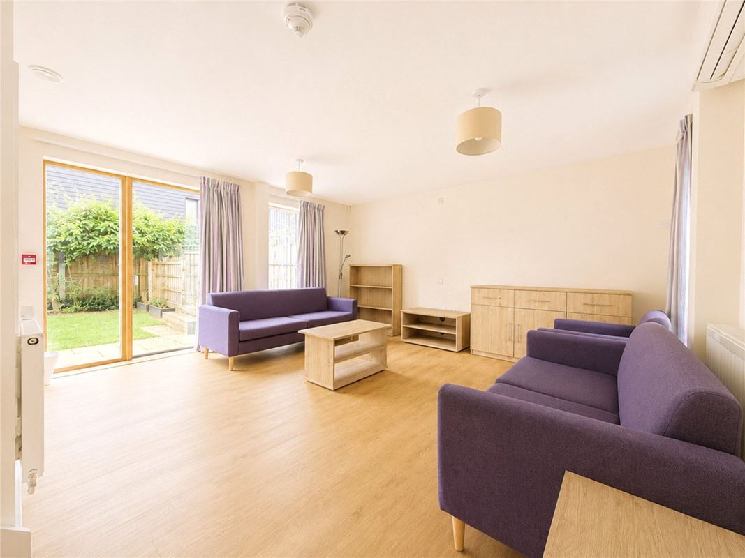 3 bedroom house, Royal Way, Trumpington CB2 - Available