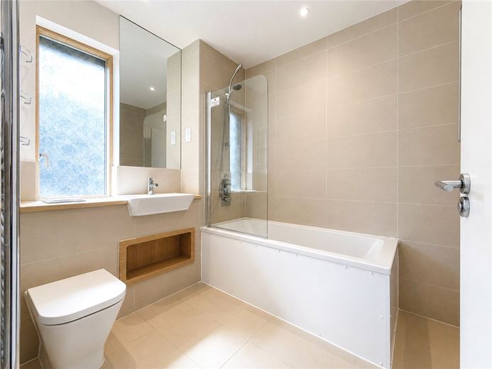 3 bedroom house, Royal Way, Trumpington CB2 - Available