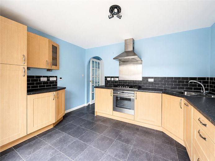 2 bedroom house, Blackthorn Close, Cambridge CB4 - Available