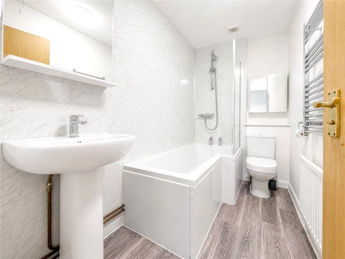 2 bedroom house, Blackthorn Close, Cambridge CB4 - Available