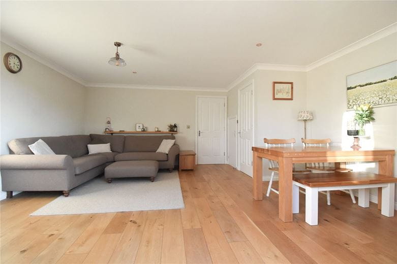 3 bedroom house, Walnut Close, Landbeach CB25 - Available
