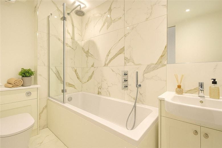 1 bedroom flat, The Belvedere, Homerton Street CB2 - Available