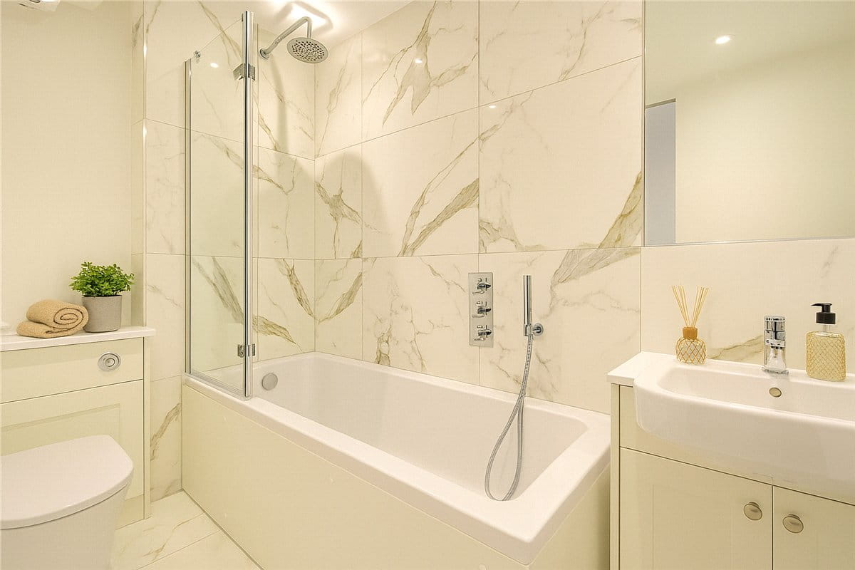1 bedroom flat, The Belvedere, Homerton Street CB2 - Available