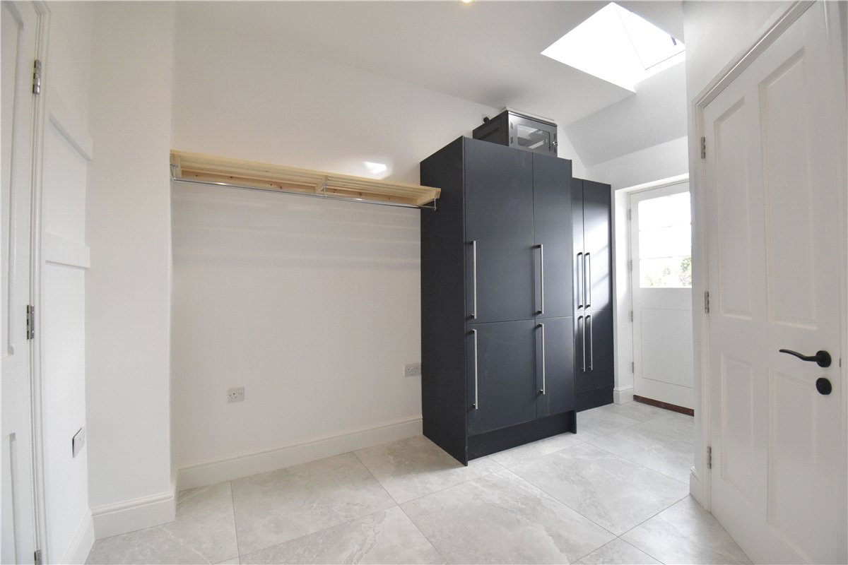 4 bedroom house, Upend, Newmarket CB8 - Available
