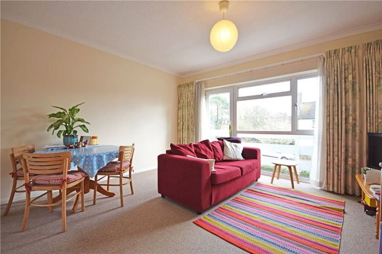 2 bedroom flat, Australia Court, Cambridge CB3 - Let Agreed