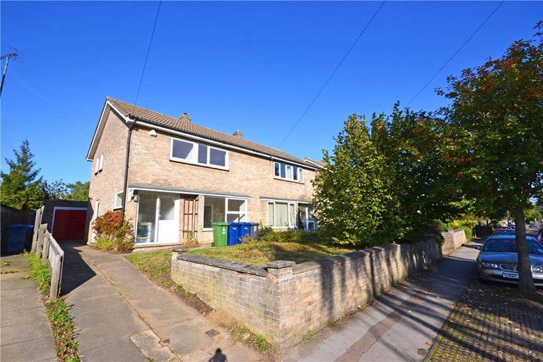 3 bedroom house, Carlton Way, Cambridge CB4 - Let Agreed