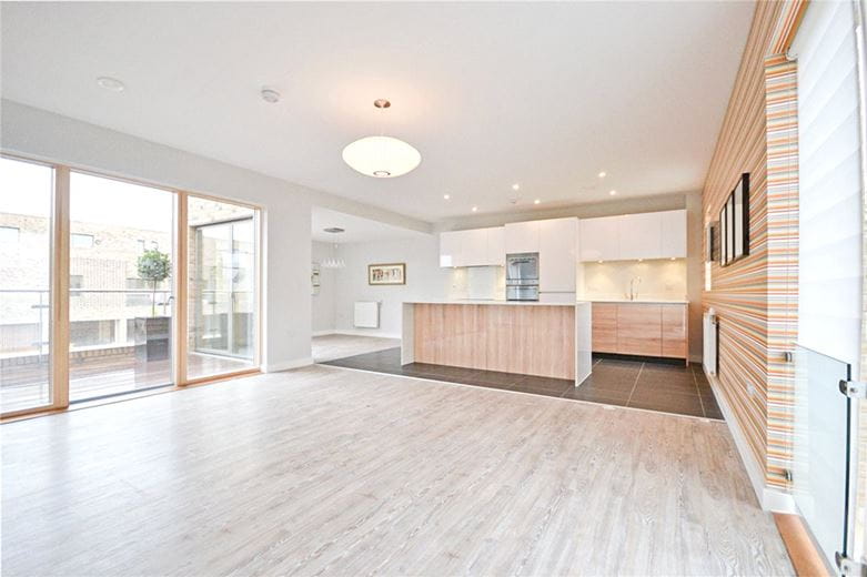 3 bedroom house, Hobson Avenue, Trumpington CB2 - Let Agreed