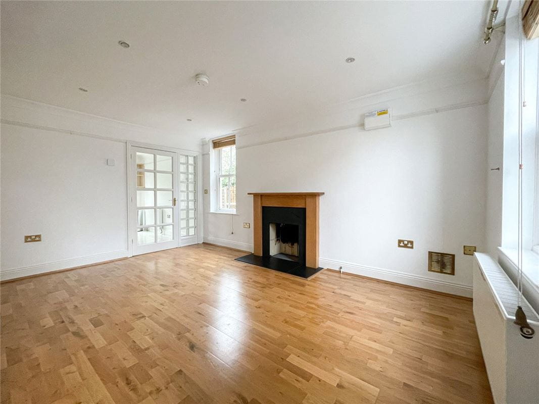 2 bedroom house, Montreal Square, Cambridge CB1 - Let Agreed