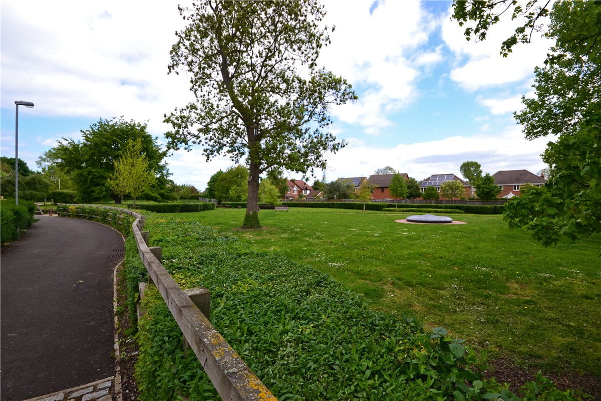 1 bedroom flat, Gladeside, Cambridge CB4