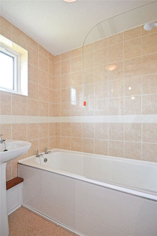3 bedroom house, Magdalene Close, Longstanton CB24 - Let Agreed