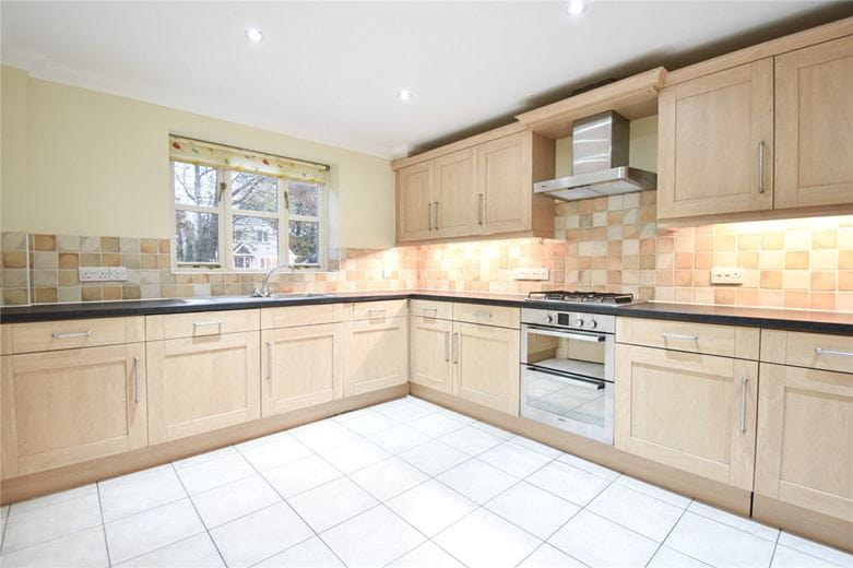 3 bedroom house, Forge End, Oakington CB24 - Available