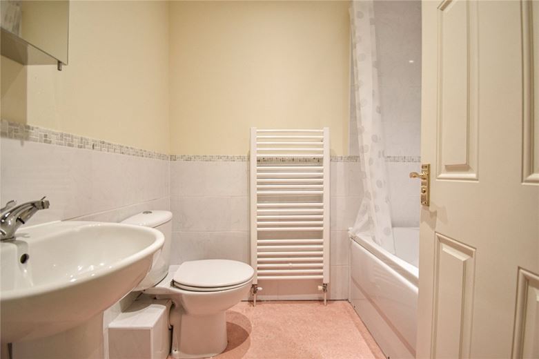 3 bedroom house, Forge End, Oakington CB24 - Available