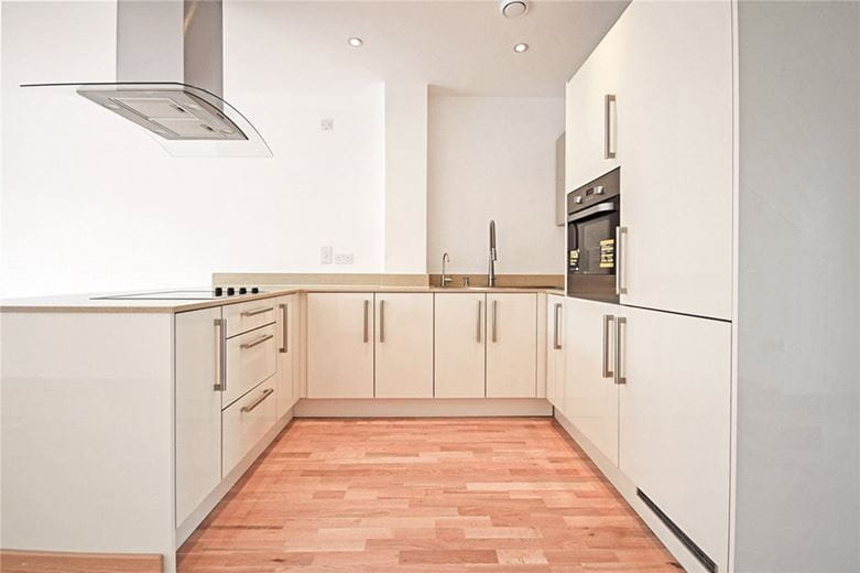 2 bedroom flat, Flamsteed Close, Cambridge CB1 - Let Agreed