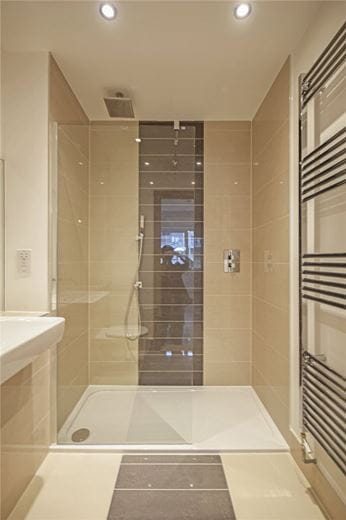 2 bedroom flat, Flamsteed Close, Cambridge CB1