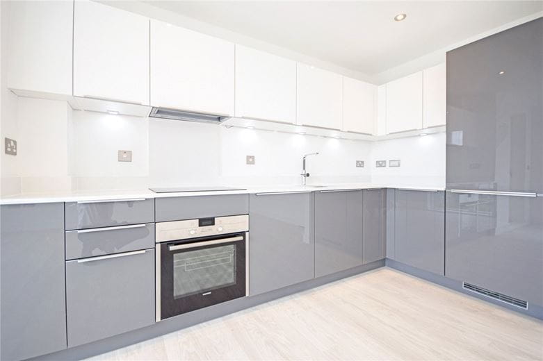 2 bedroom flat, Scholars Court, Harrison Drive CB2 - Let Agreed