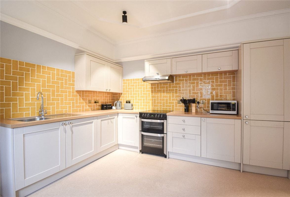  bedroom flat, The Bounds, Lady Margaret Road CB3 - Let Agreed