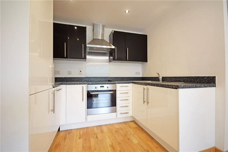 2 bedroom flat, Pym Court, Cromwell Road CB1
