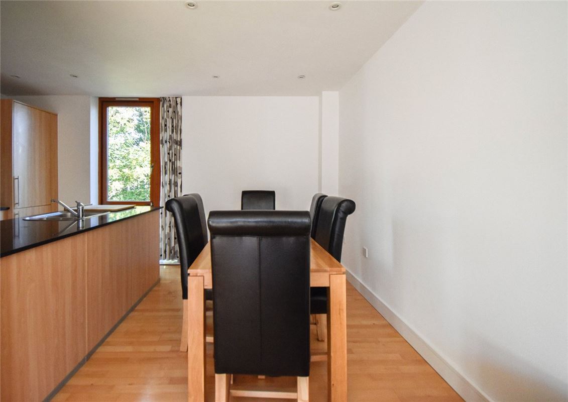 2 bedroom flat, Meadowcroft, Cambridge CB4