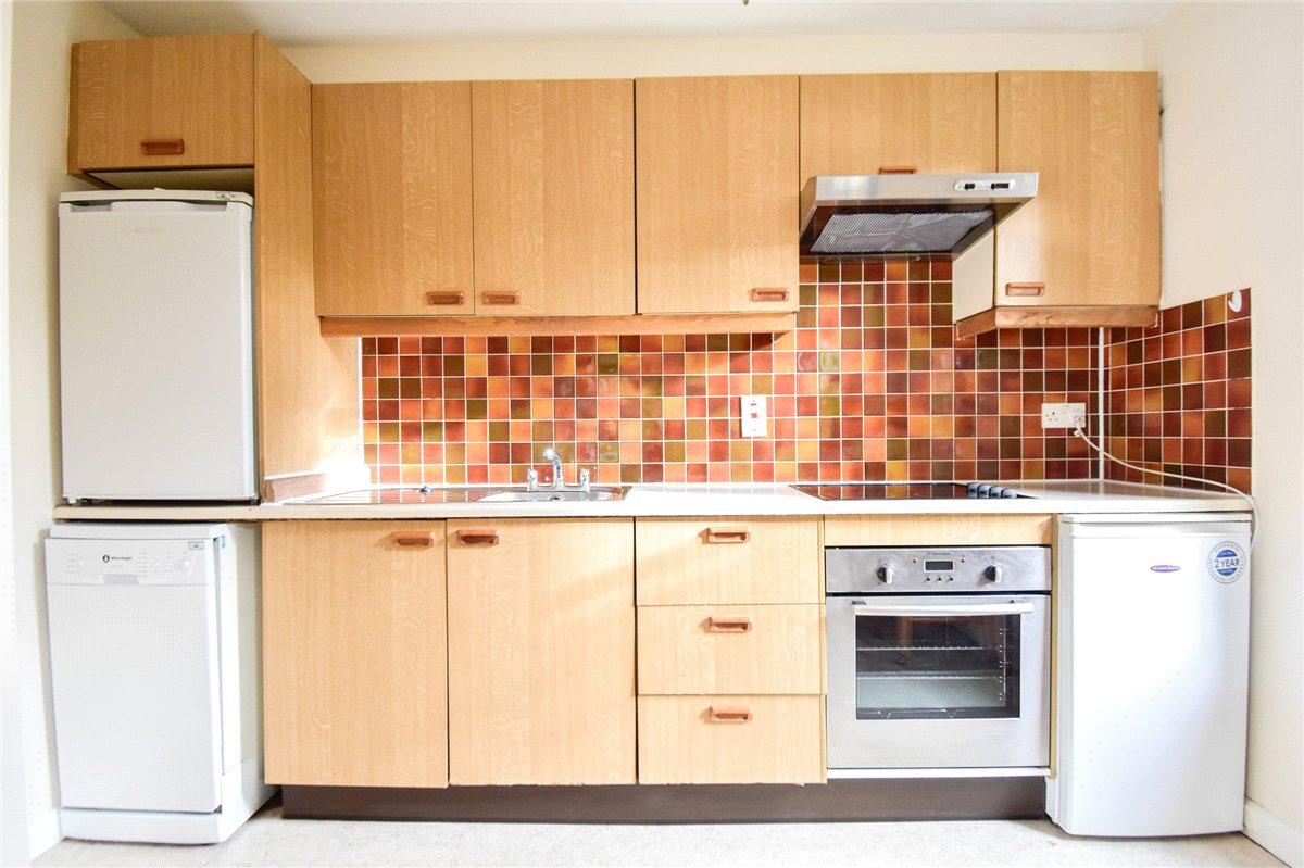 1 bedroom flat, Midsummer Court, Manhattan Drive CB4 - Let Agreed