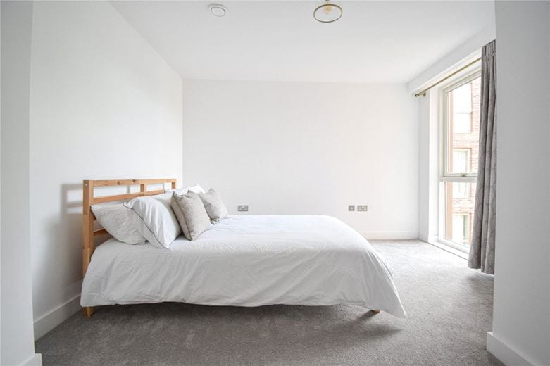 3 bedroom flat, Scholars Court, Harrison Drive CB2 - Let Agreed