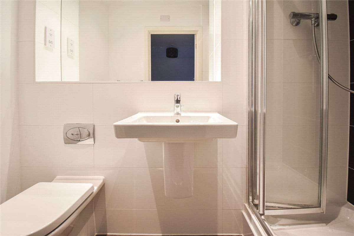 2 bedroom flat, Glenalmond Avenue, Cyan Building CB2 - Available