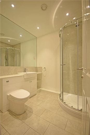 1 bedroom flat, The Courtyard, 49 Market Street CB7