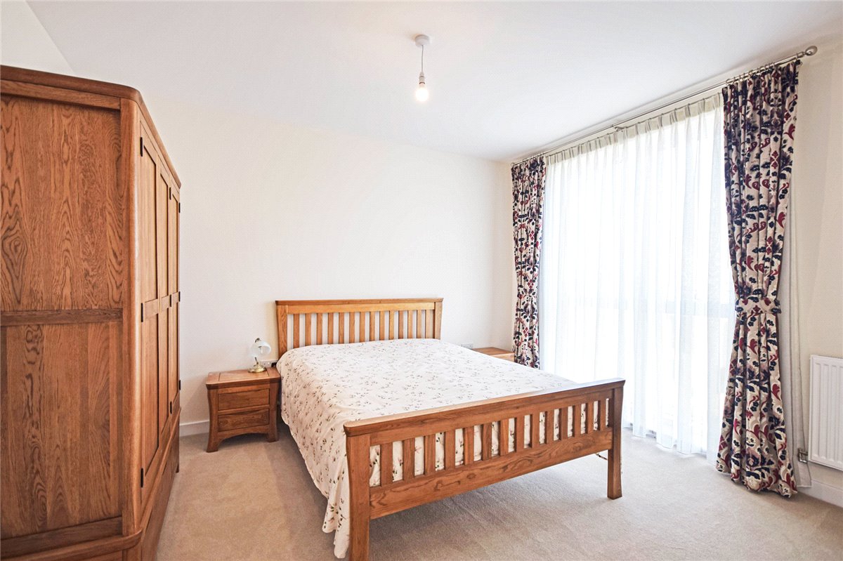 3 bedroom house, Whitelocks Drive, Trumpington CB2