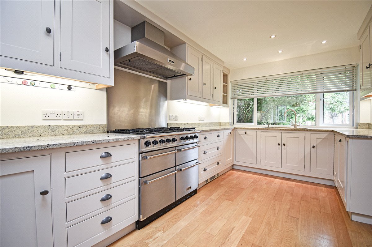 3 bedroom house, Bulstrode Gardens, Cambridge CB3