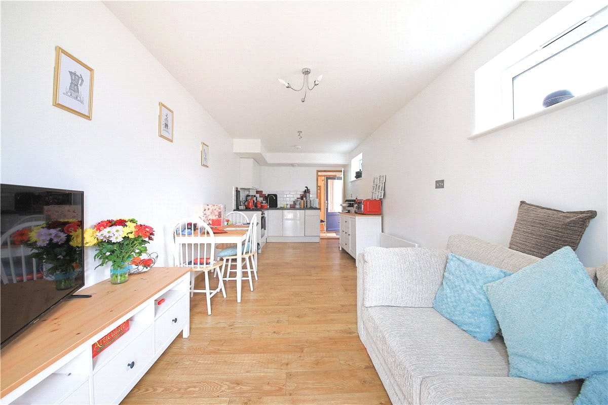 1 bedroom flat, Newmarket Road, Cambridge CB5