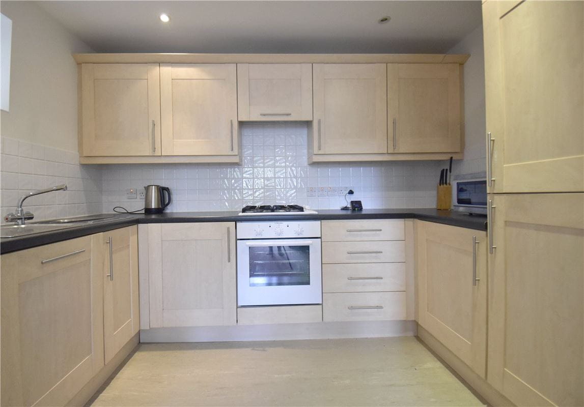 2 bedroom flat, Brookwood House, 226A Histon Road CB4 - Let Agreed