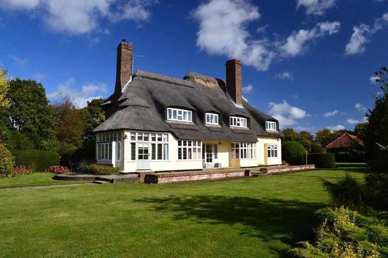 5 bedroom house, Little Court, Haverhill Road CB9