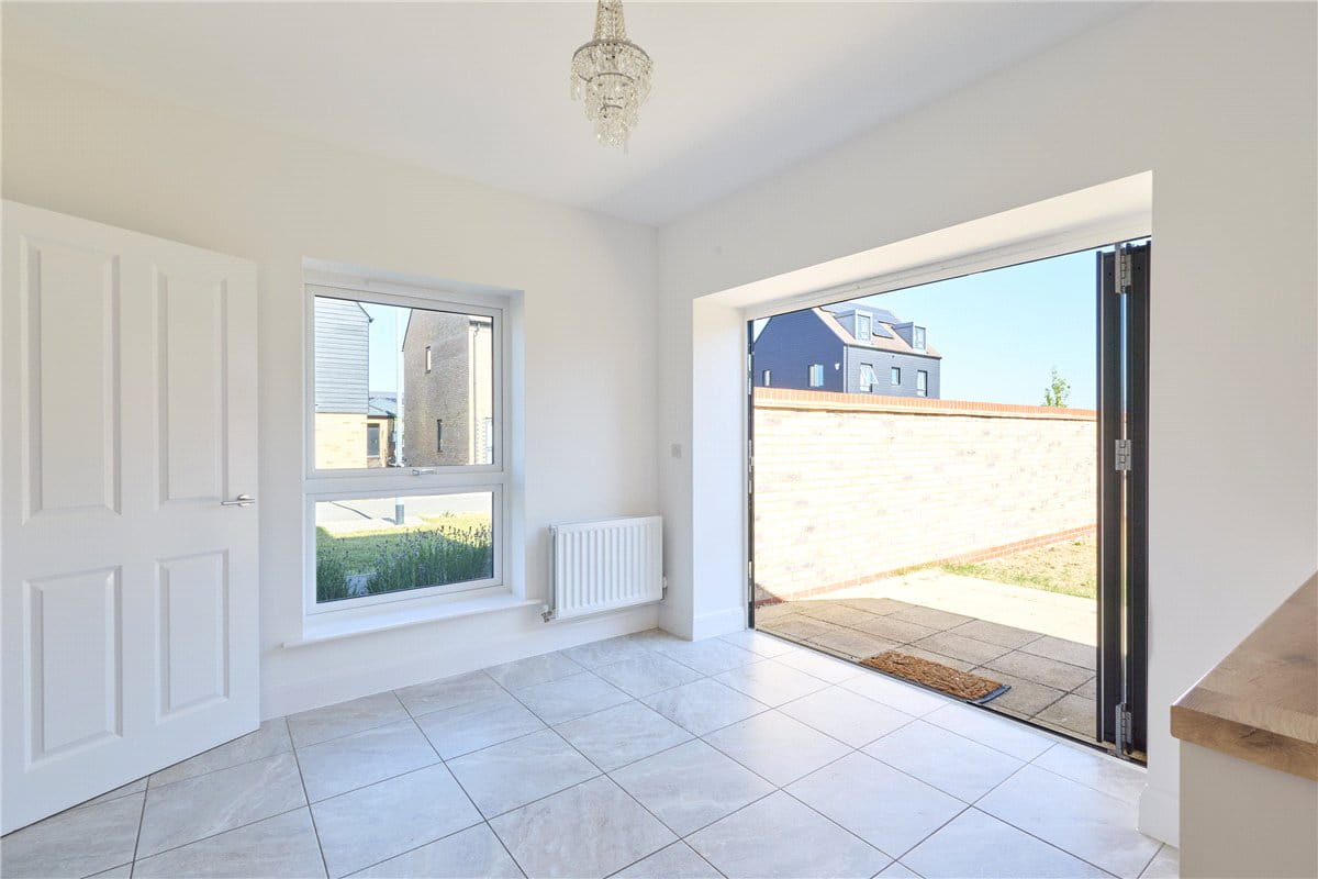 5 bedroom house, Britannia Road, Northstowe CB24 - Available