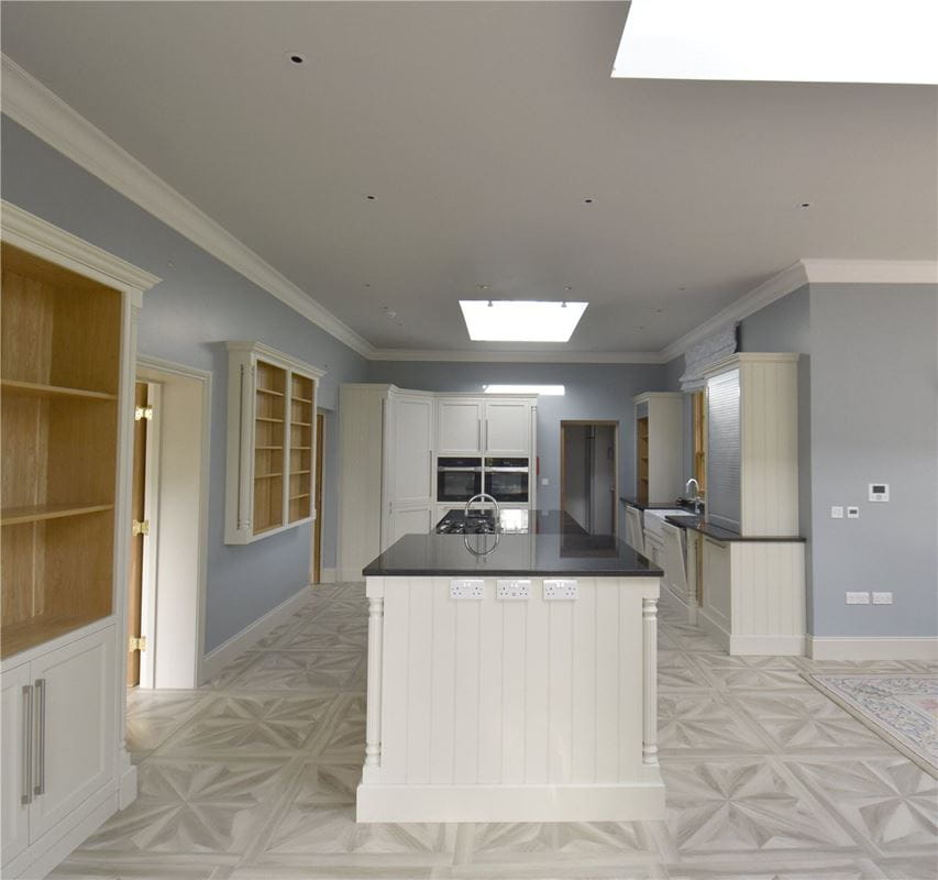 6 bedroom house, Newmarket Road, Kirtling CB8