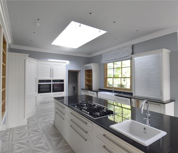 6 bedroom house, Newmarket Road, Kirtling CB8