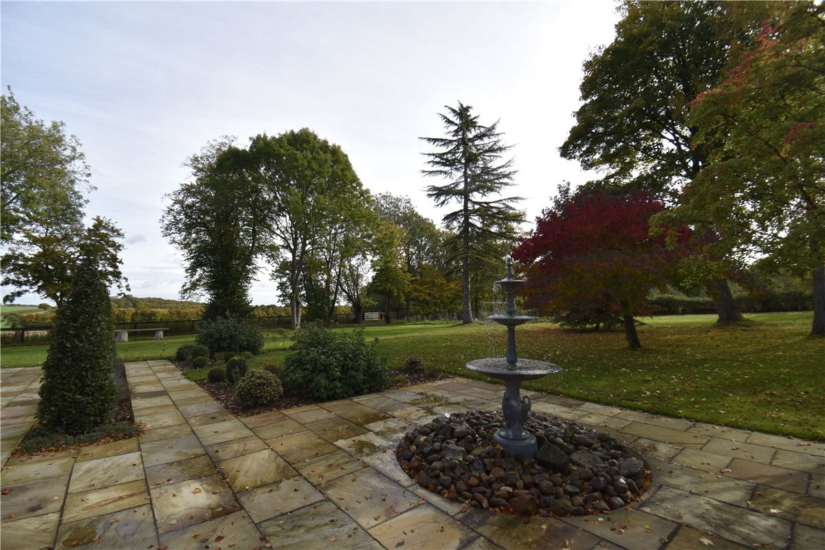 6 bedroom house, Newmarket Road, Kirtling CB8