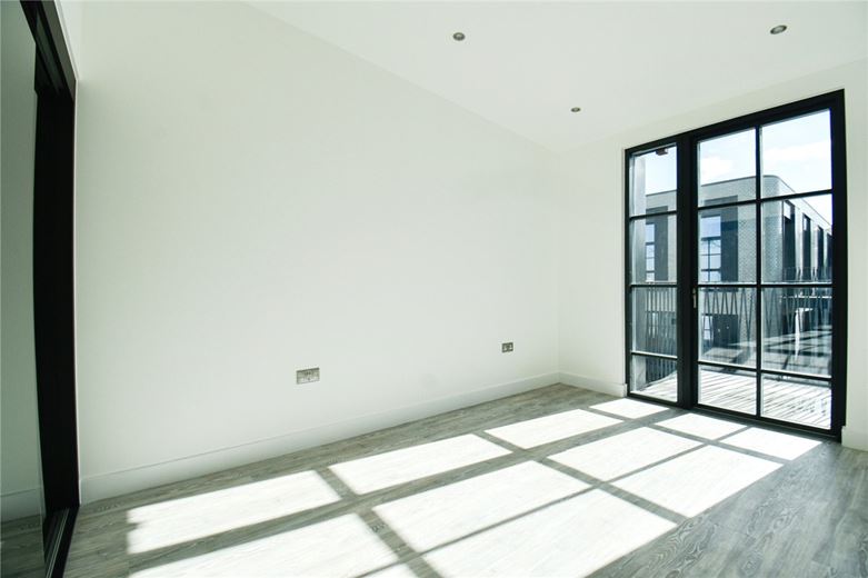  bedroom flat, Turing Way, Cambridge CB3 - Let Agreed