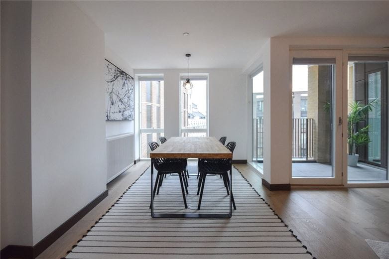 2 bedroom flat, 4 Station Square, Cambridge CB1 - Available