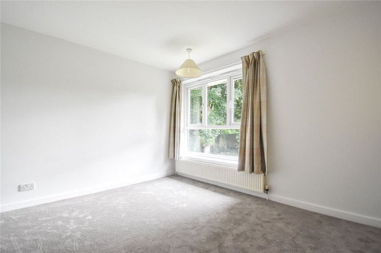 4 bedroom house, Spinney Drive, Great Shelford CB22 - Available