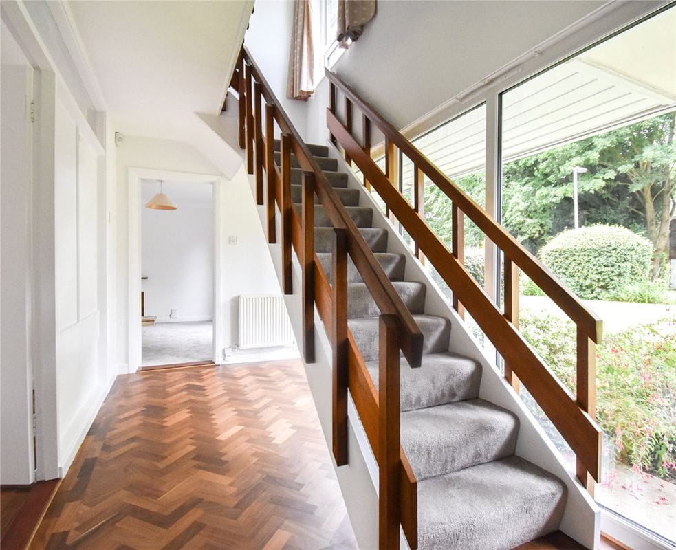 4 bedroom house, Spinney Drive, Great Shelford CB22 - Available