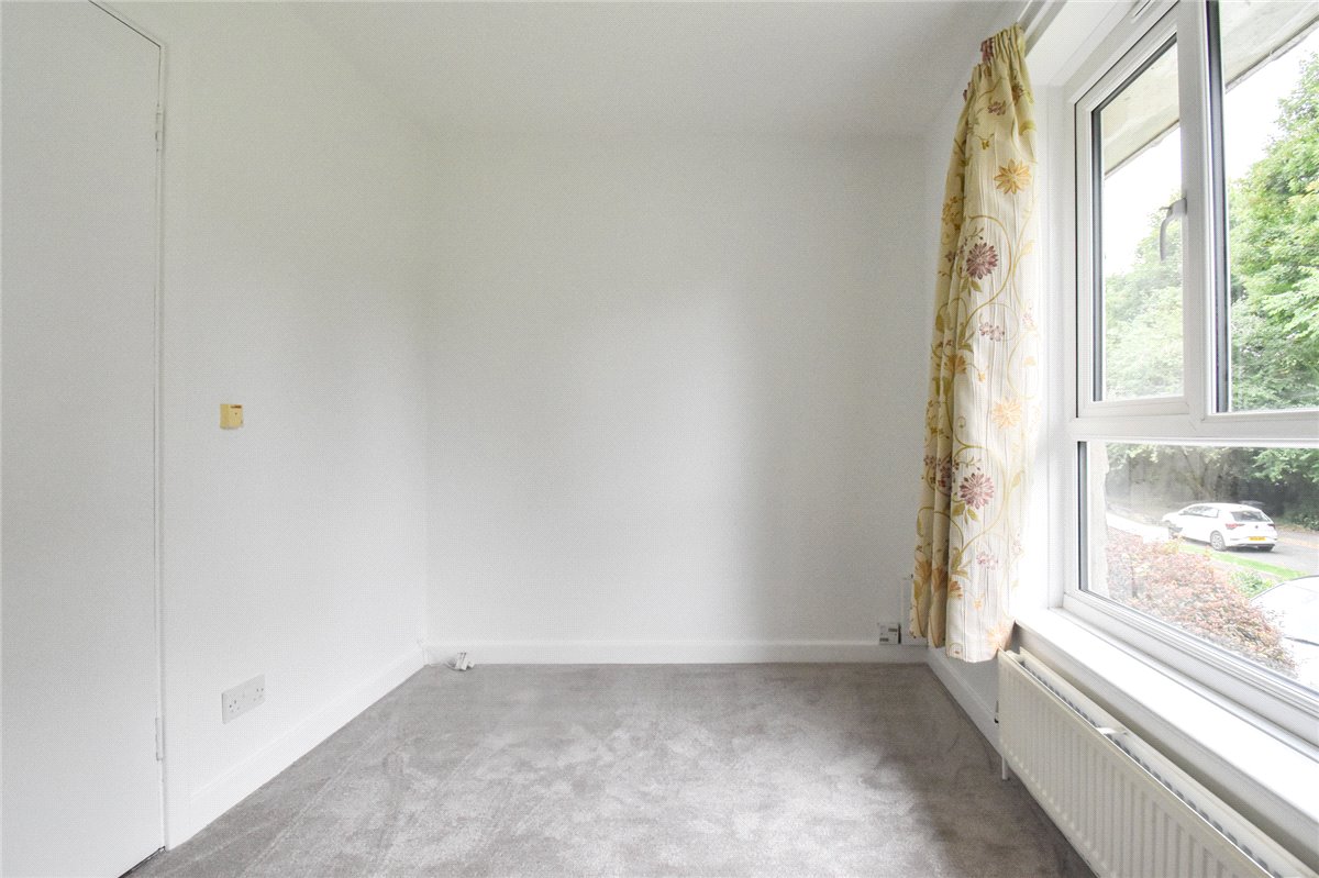 4 bedroom house, Spinney Drive, Great Shelford CB22 - Available