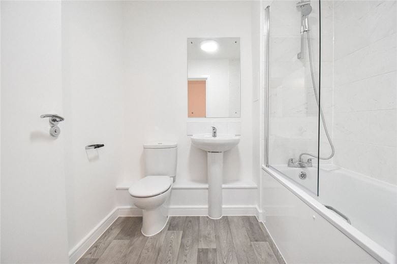 2 bedroom house, Coventry Drive, Bishop's Stortford CM23 - Let Agreed