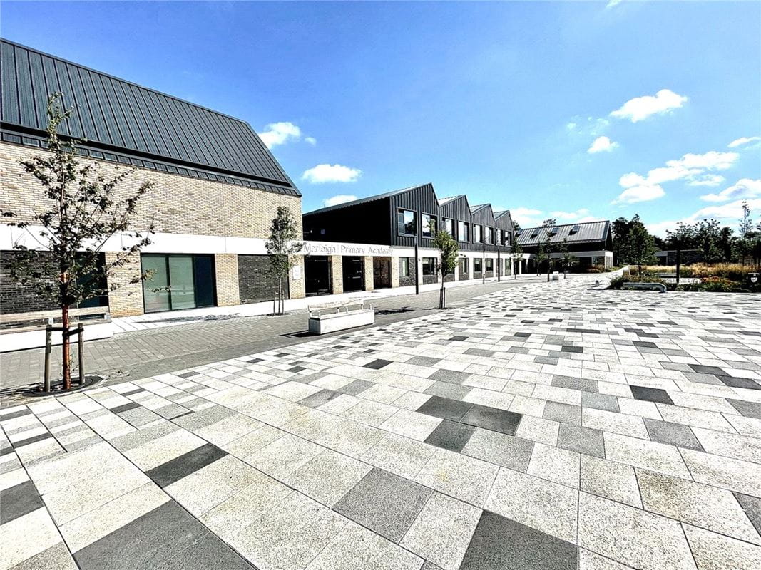 2 bedroom flat, Bragg Way, Cambridge CB5