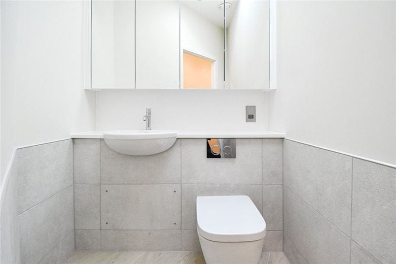 2 bedroom flat, Hamied Mansions, 14-17 Regent Terrace CB2