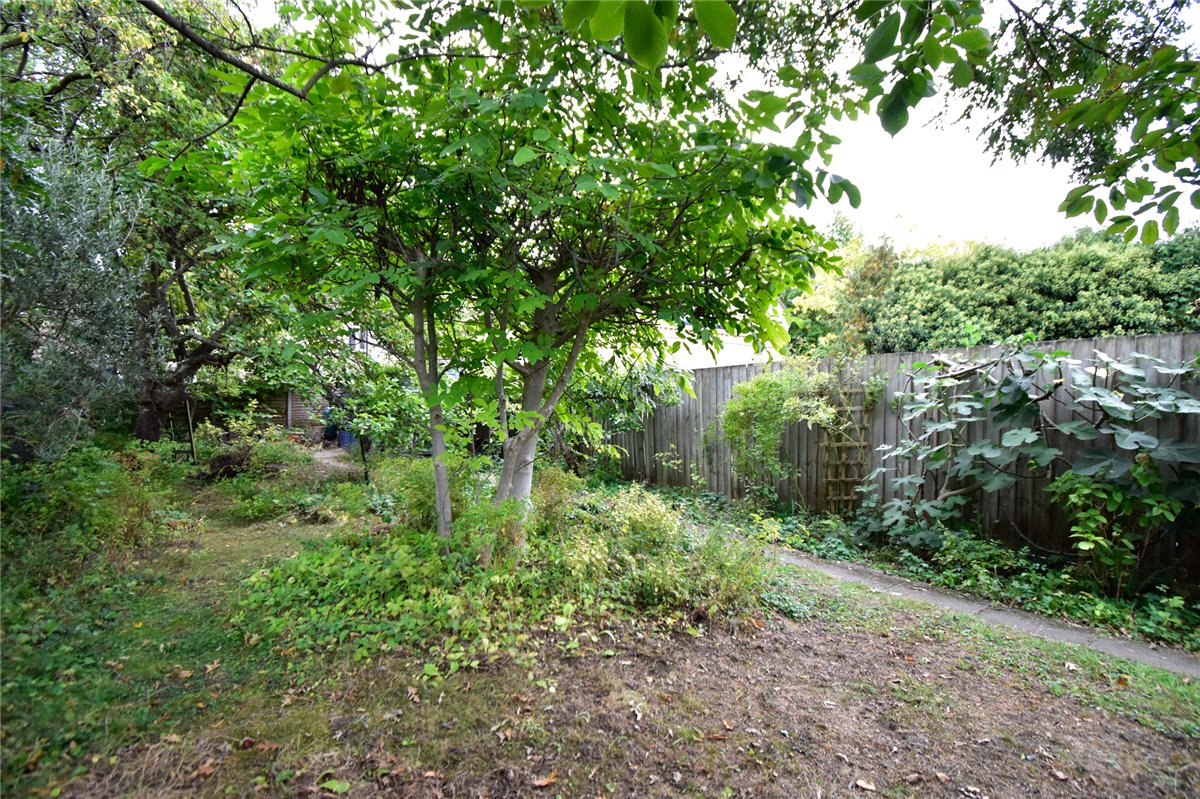 3 bedroom house, Neville Road, Cambridge CB1 - Available