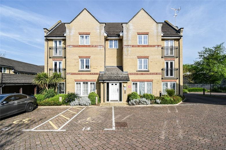 2 bedroom house, Grebe Court, Cambridge CB5 - Available