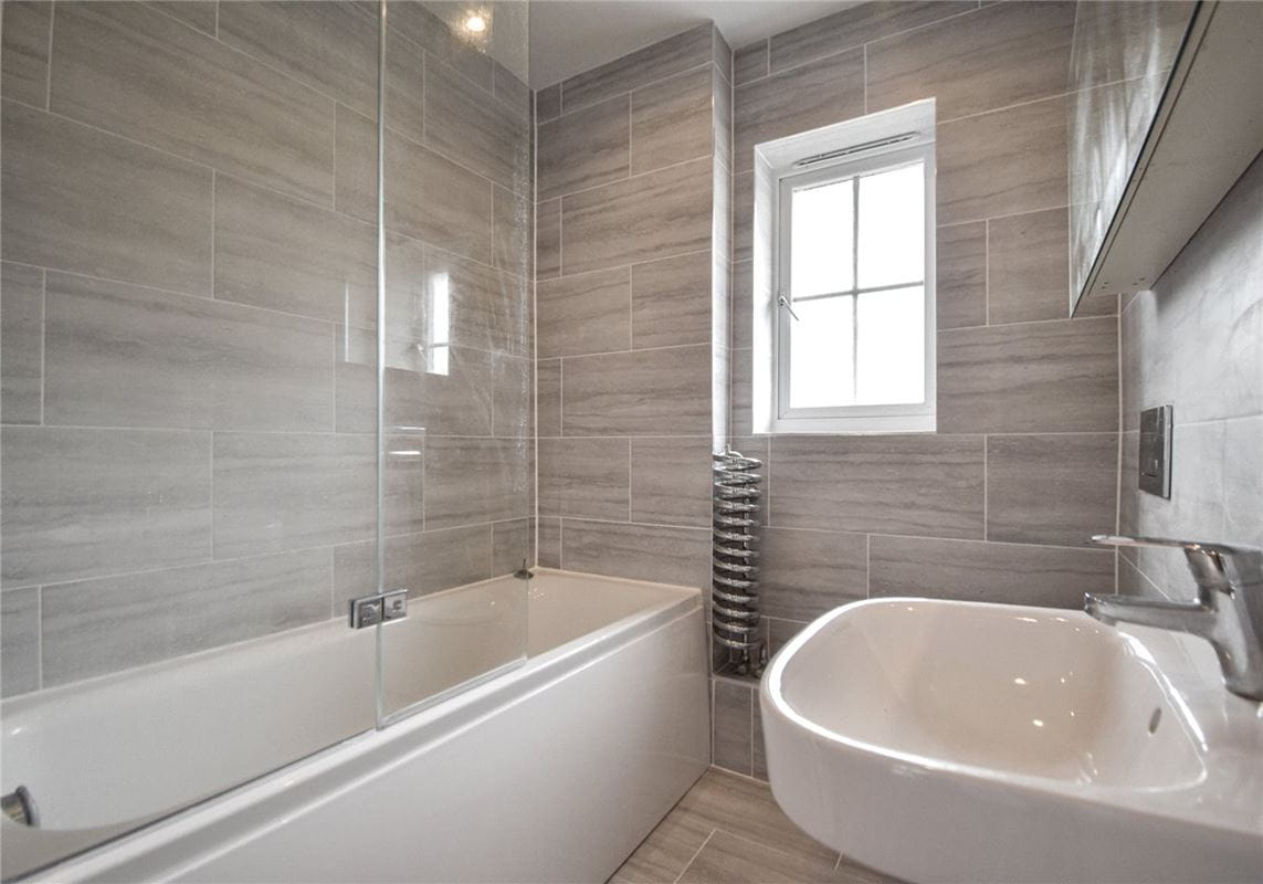 2 bedroom house, Grebe Court, Cambridge CB5