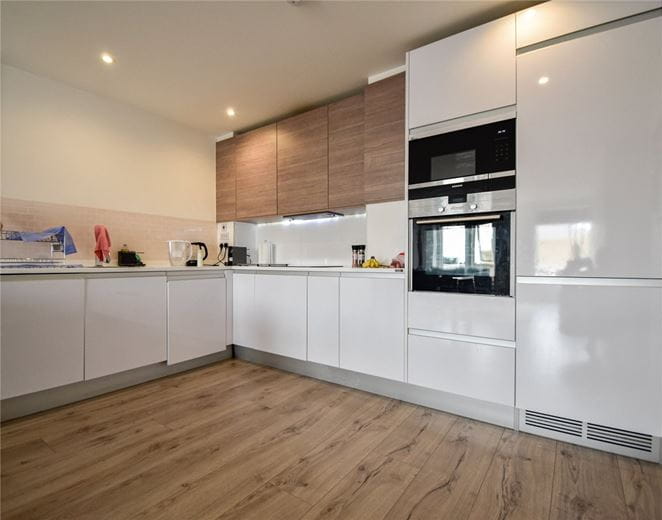 2 bedroom flat, Marque House, 143 Hills Road CB2 - Available