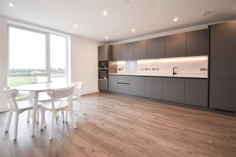 2 bedroom flat, Eddington Avenue, Eddington CB3 - Available