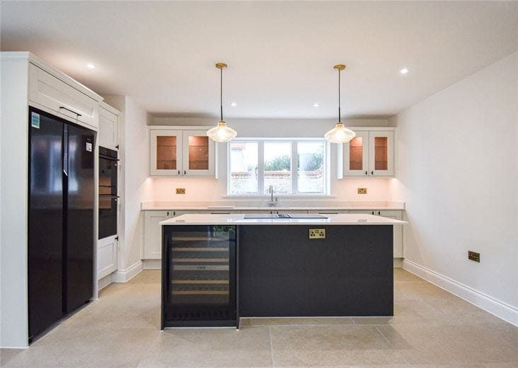 4 bedroom house, 5 Evelyns Orchard, Lower Road CB7 - Available